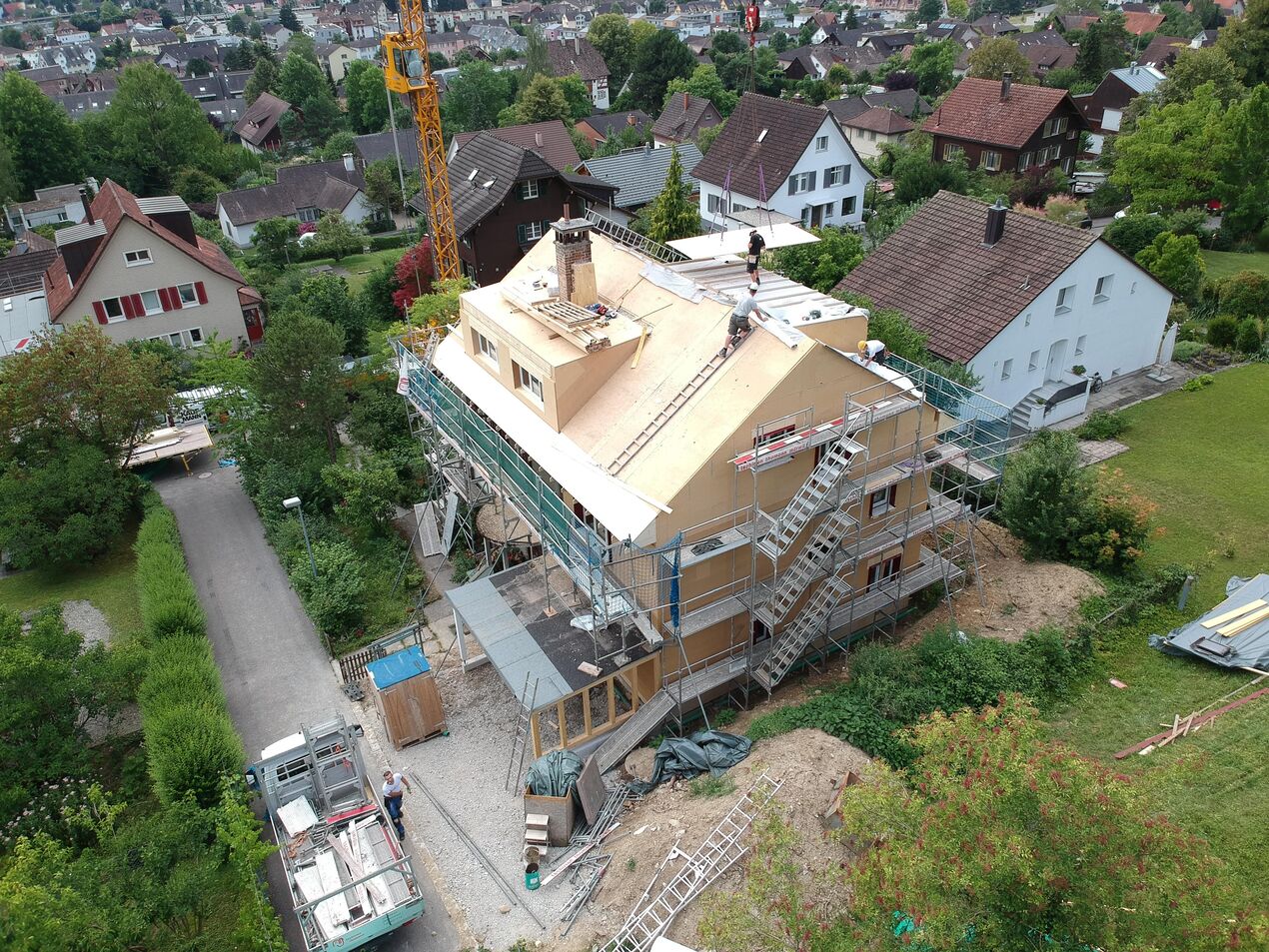 Kaufmann Oberholzer - Dach aus Holz